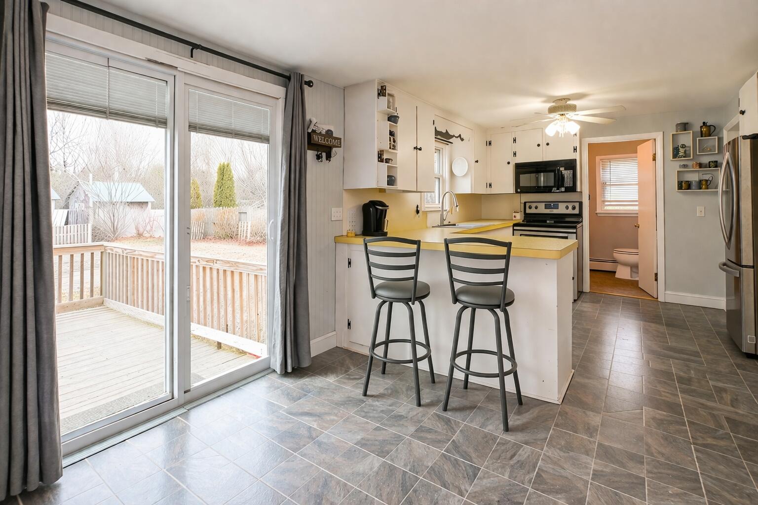 1104 Pequawket Trail