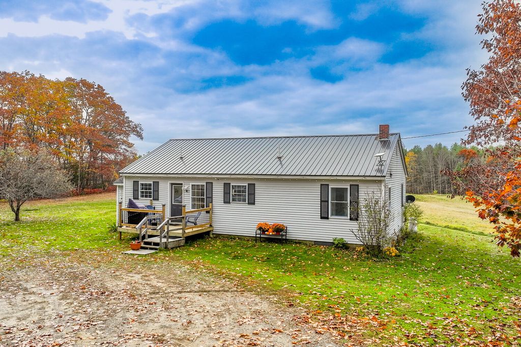 Photo of 1008 Pinnacle Road, Liberty, ME 04949 (MLS # 1642522)