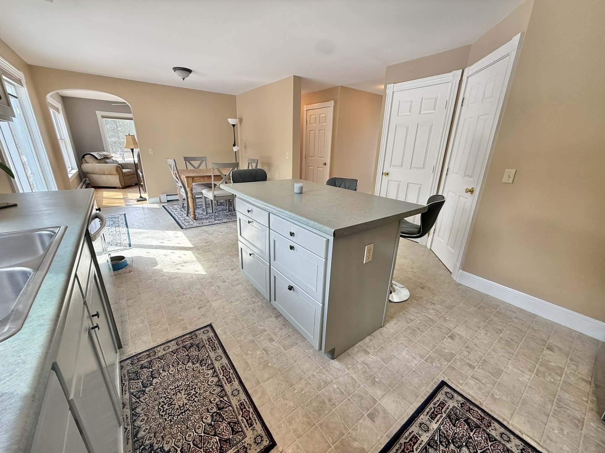 79 S Pleasant Street