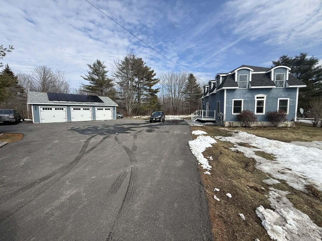 Photo of 79 S Pleasant Street, Bowdoinham, ME 04008 (MLS # 1654369)