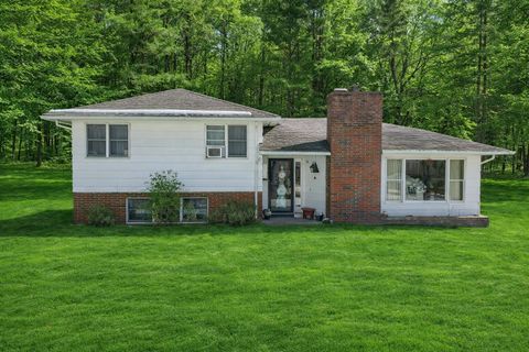 Photo of 10 Butler Drive, Lewiston, ME 04240 (MLS # 1653302)