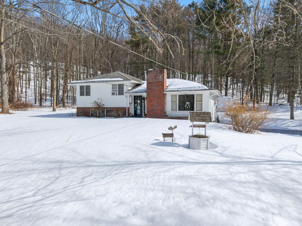 Photo of 10 Butler Drive, Lewiston, ME 04240 (MLS # 1653302)