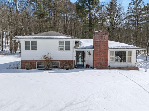 Photo of 10 Butler Drive, Lewiston, ME 04240 (MLS # 1653302)
