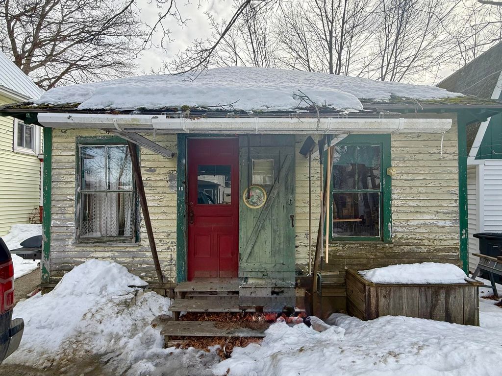 Photo of 17 Bowles Avenue, Bar Harbor, ME 04609 (MLS # 1653585)