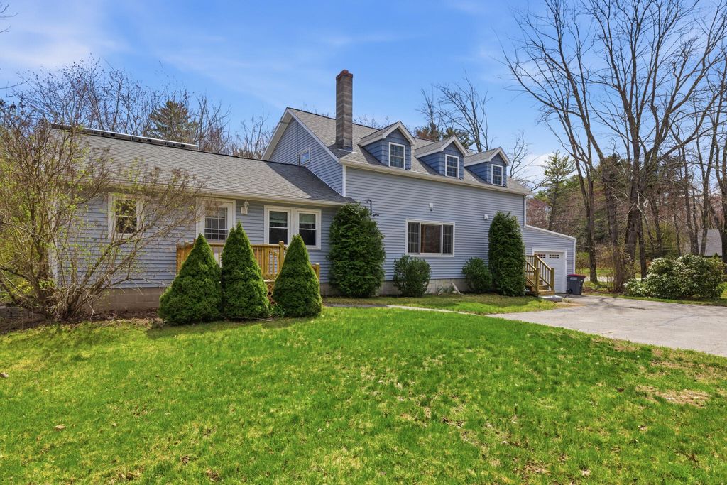Photo of 378 Sanford Road, Wells, ME 04090 (MLS # 1661018)