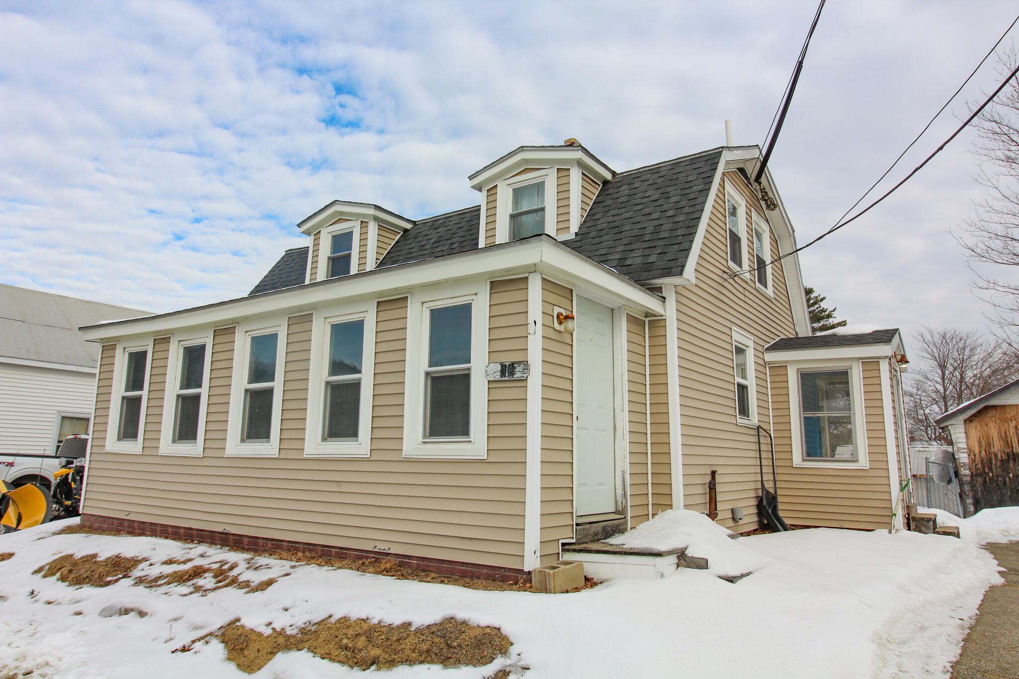 Listing image 1