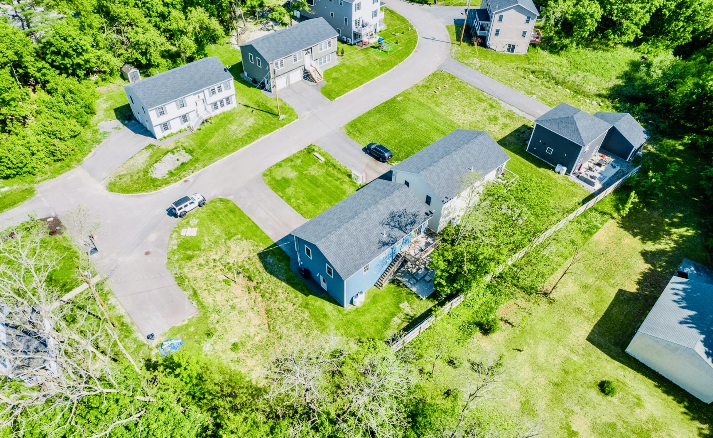 40 Ellis Court
