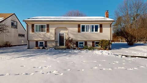 Photo of 95 Lane Avenue, Portland, ME 04103 (MLS # 1646310)