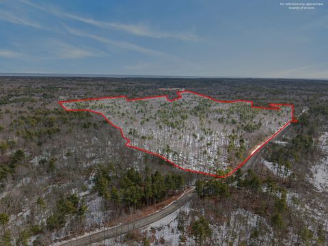 Photo of 59 Ogunquit Road, South Berwick, ME 03908 (MLS # 1654440)