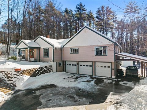 Photo of 26 Old Country Way, Limerick, ME 04048 (MLS # 1653266)