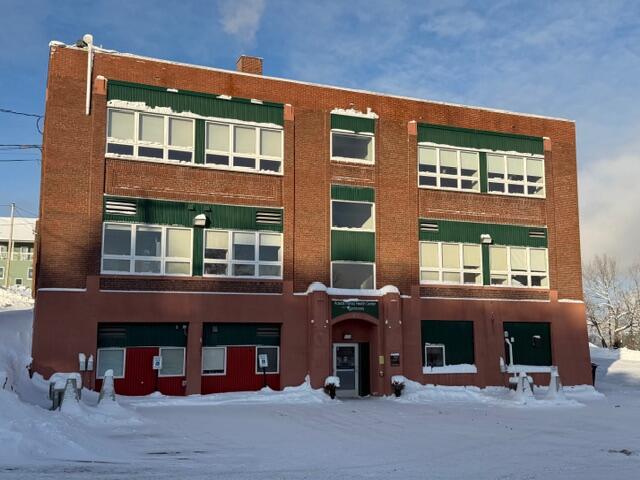 460 Main Street