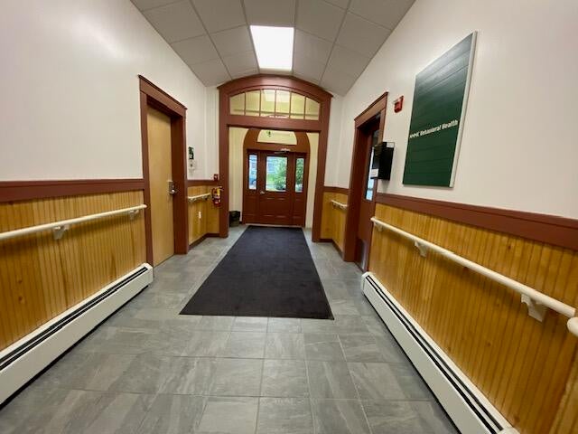 460 Main Street