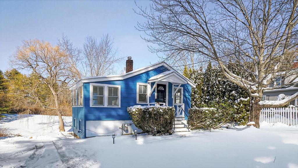 Photo of 1549 Westbrook Street, Portland, ME 04102 (MLS # 1644938)