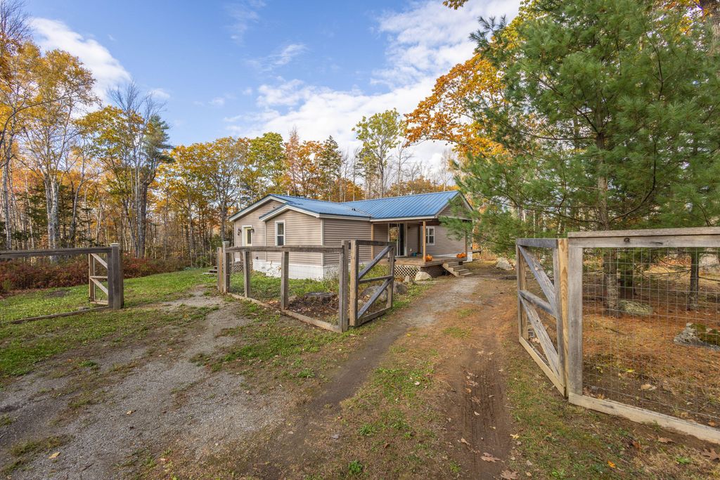Photo of 7 Morton Road, Lincolnville, ME 04849 (MLS # 1641884)