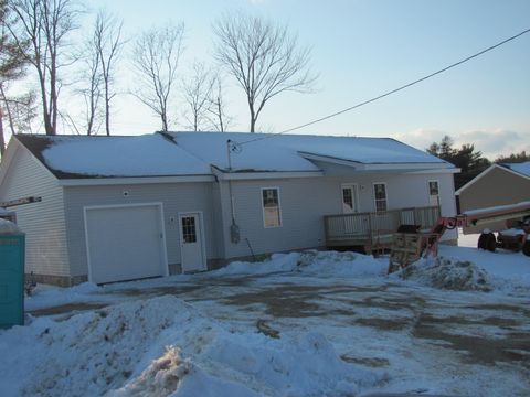 Photo of 17 Welchville Commons Drive, Oxford, ME 04270 (MLS # 1643935)