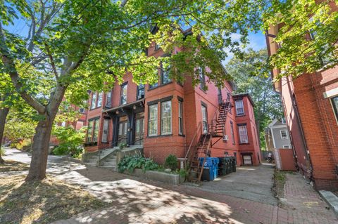 Photo of 240 State Street #4, Portland, ME 04101 (MLS # 1659209)
