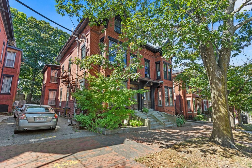 Photo of 240 State Street #4, Portland, ME 04101 (MLS # 1659209)