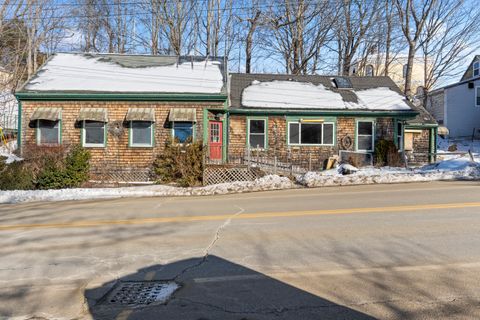 Photo of 258 Jefferson Street, Waldoboro, ME 04572 (MLS # 1650394)