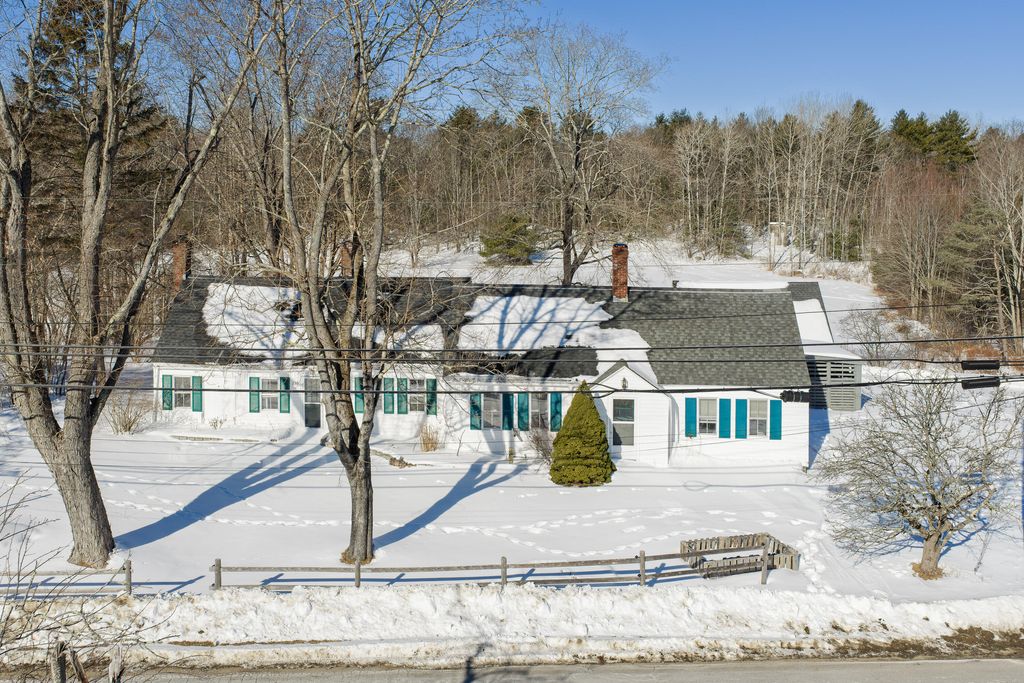 Photo of 230 Beachwood Avenue, Kennebunkport, ME 04046 (MLS # 1651826)
