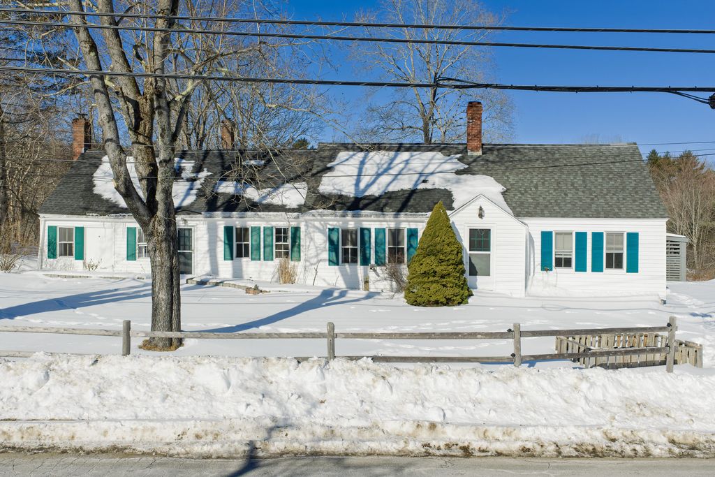 Photo of 230 Beachwood Avenue, Kennebunkport, ME 04046 (MLS # 1651826)