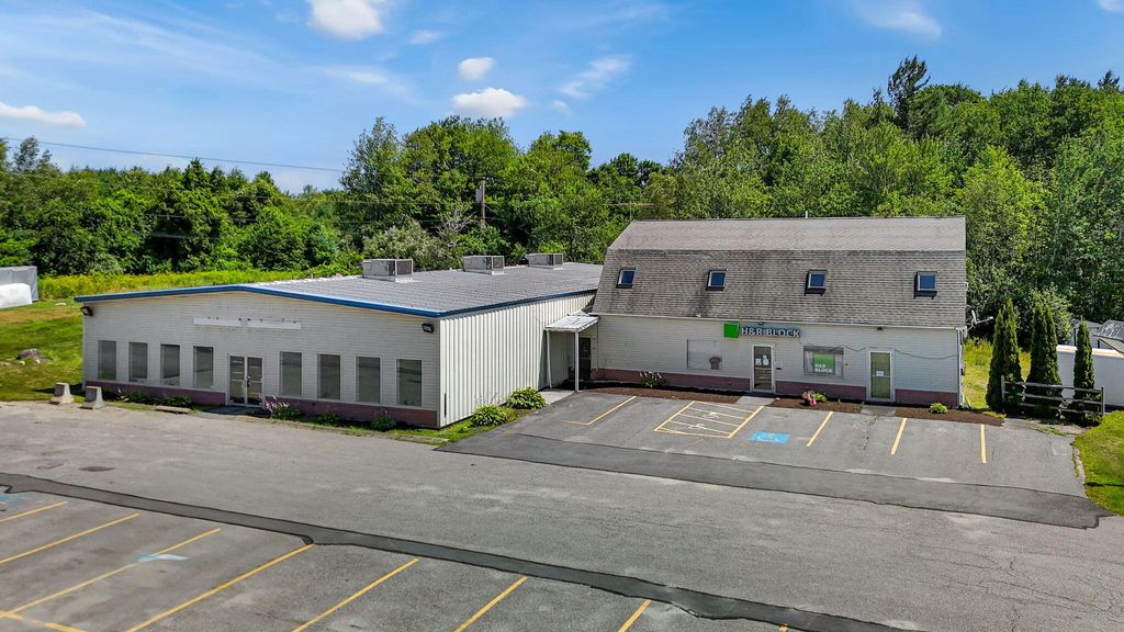 Photo of 104 Lincolnville Avenue, Belfast, ME 04915 (MLS # 1632229)