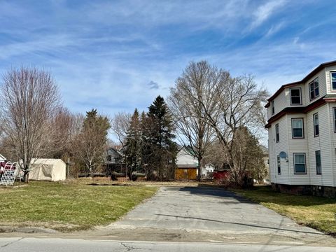 Photo of 25 Oak Street, Waterville, ME 04901 (MLS # 1657721)