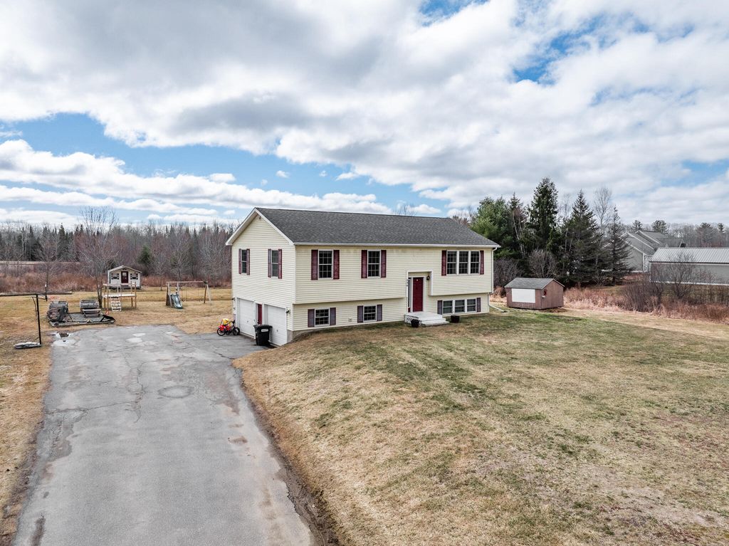 Photo of 190 Smith Road, Hermon, ME 04401 (MLS # 1656483)