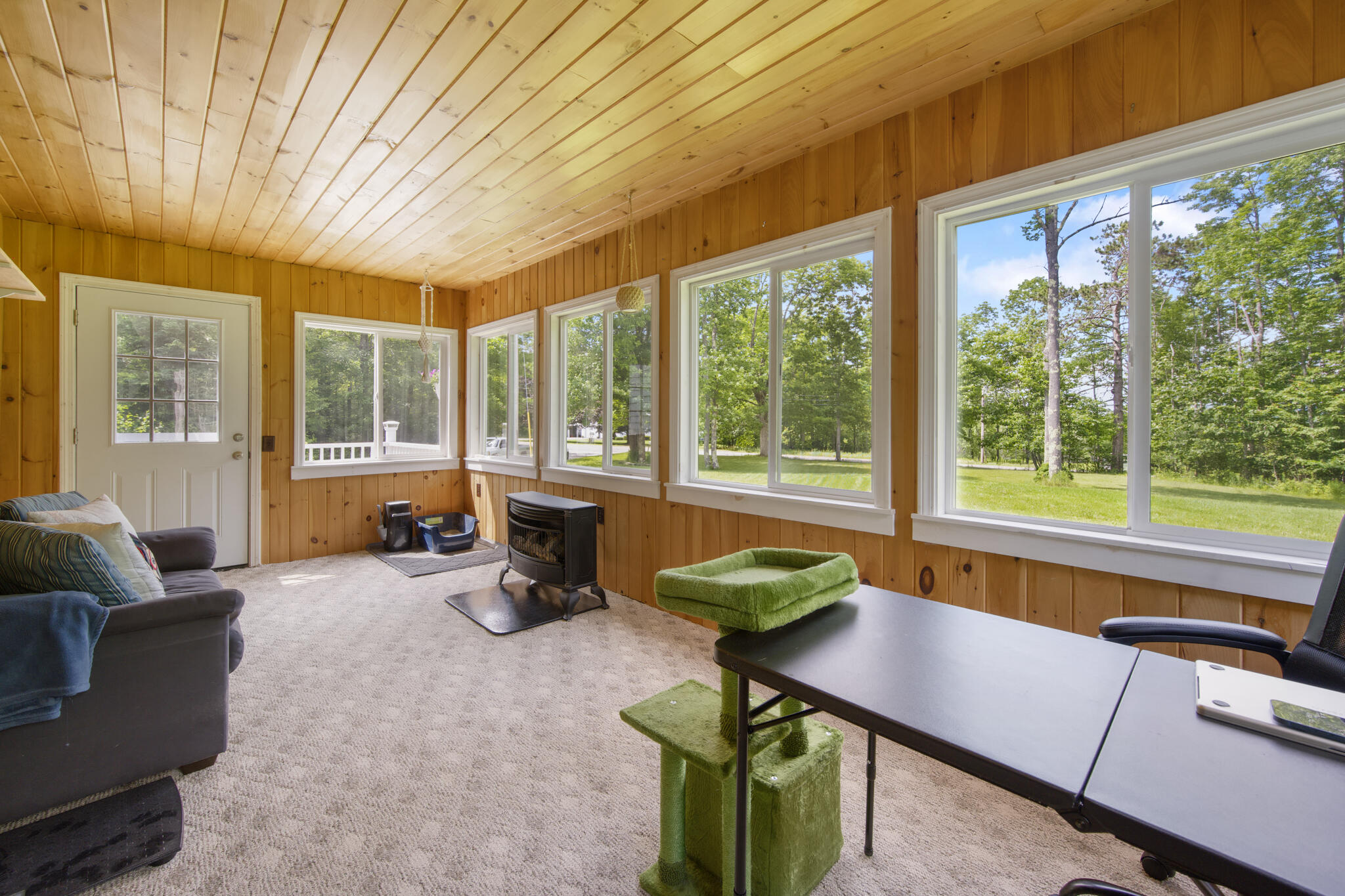 Bucksport, Maine 04416, United States, 4 Bedrooms Bedrooms, ,3 BathroomsBathrooms,Residential,Active,165365