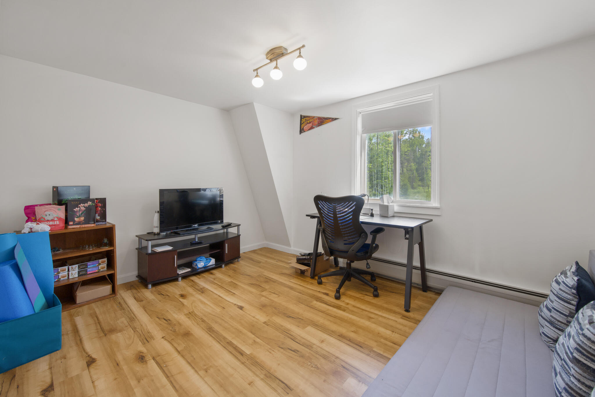 Bucksport, Maine 04416, United States, 4 Bedrooms Bedrooms, ,3 BathroomsBathrooms,Residential,Active,165365