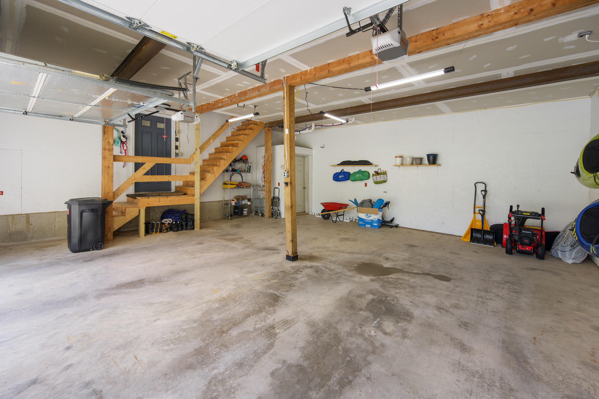 Bucksport, Maine 04416, United States, 4 Bedrooms Bedrooms, ,3 BathroomsBathrooms,Residential,Active,165365