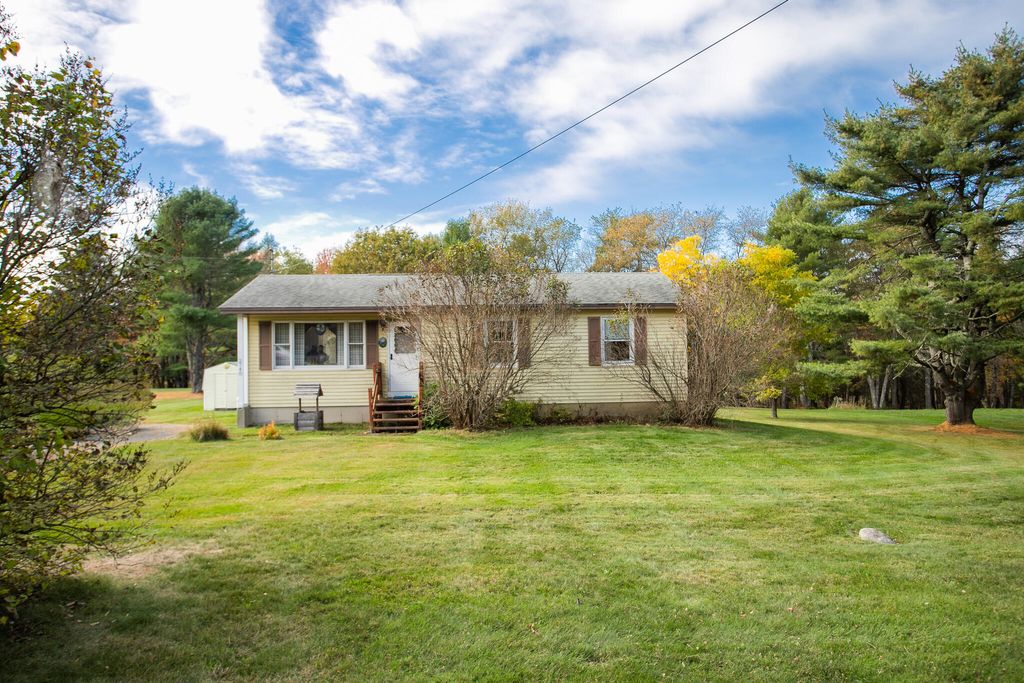 Photo of 2740 Ohio Street, Glenburn, ME 04401 (MLS # 1640842)