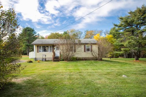 Photo of 2740 Ohio Street, Glenburn, ME 04401 (MLS # 1640842)