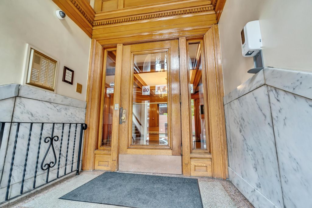 Photo of 180 High Street #46, Portland, ME 04101 (MLS # 1655061)