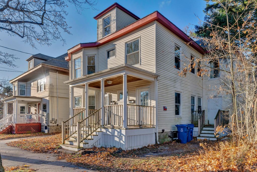 Photo of 10 Deane Street, Portland, ME 04102 (MLS # 1653277)