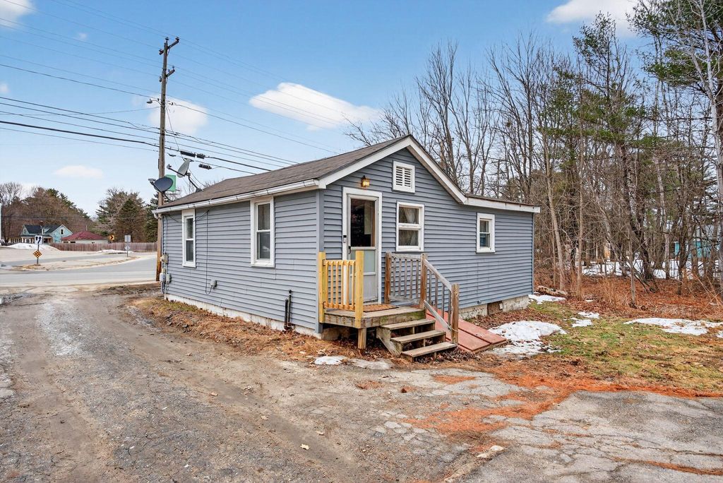 Photo of 288 Manley Road, Auburn, ME 04210 (MLS # 1654127)