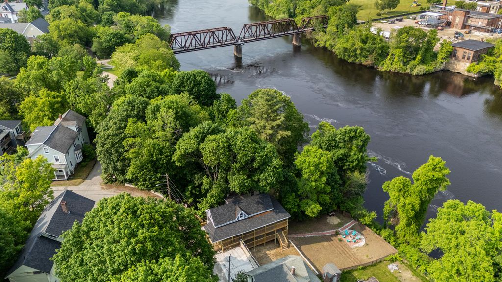 Photo of 38 Newbury Street, Auburn, ME 04210 (MLS # 1644519)