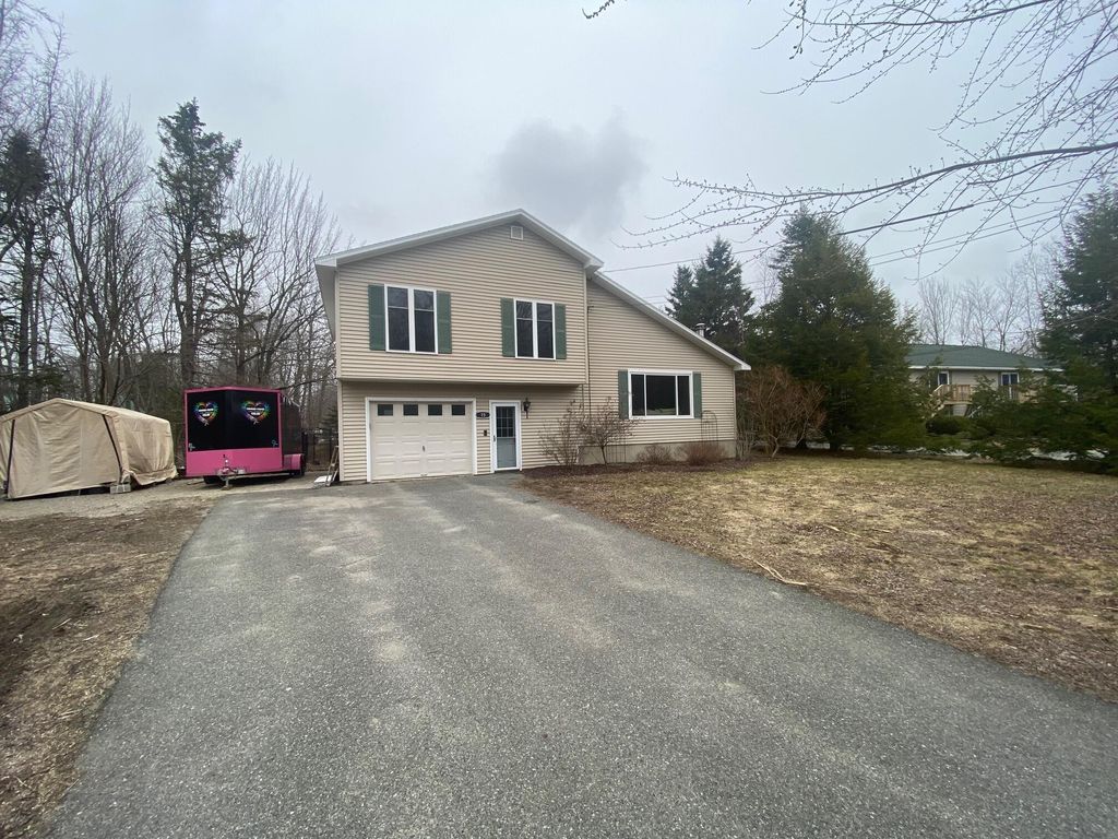 Photo of 15 Mcdonald Avenue, Ellsworth, ME 04605 (MLS # 1656503)