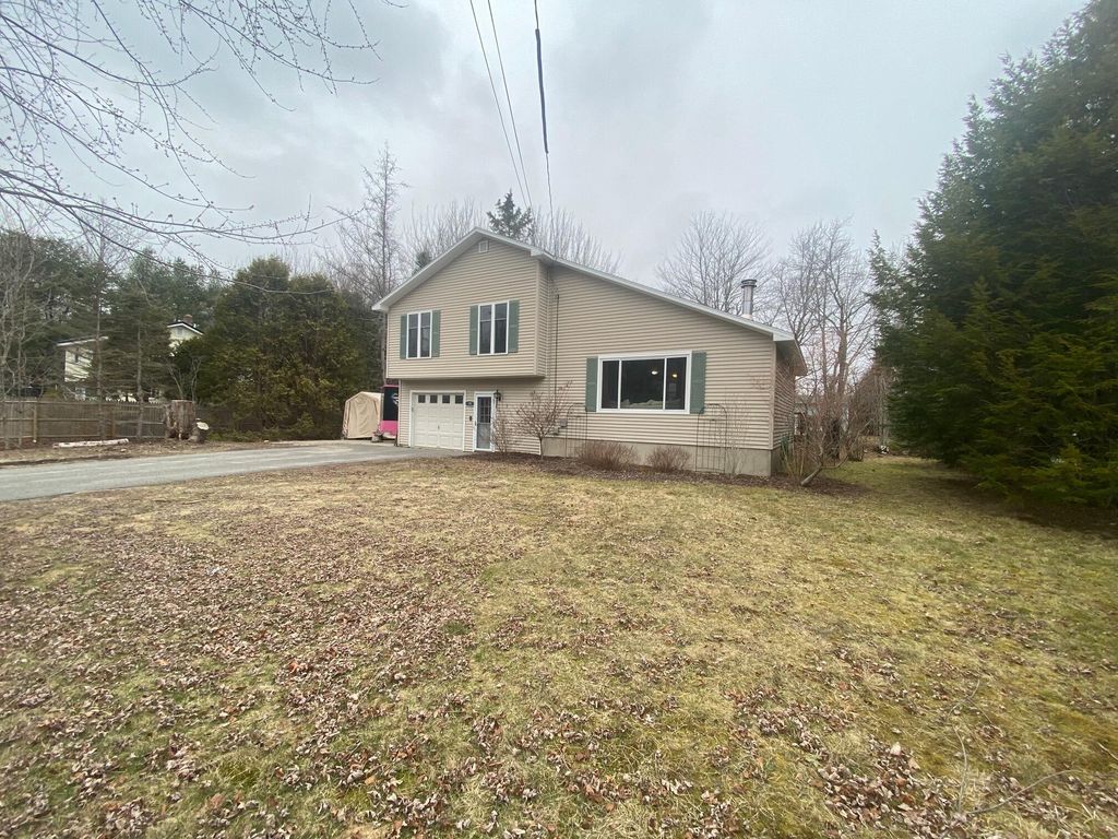 Photo of 15 Mcdonald Avenue, Ellsworth, ME 04605 (MLS # 1656503)