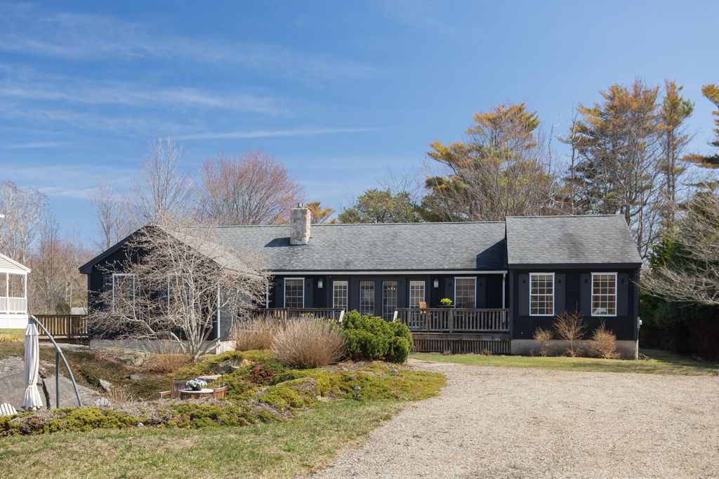 Photo of 16 Fort Hill Ext Avenue, York, ME 03909 (MLS # 1658026)