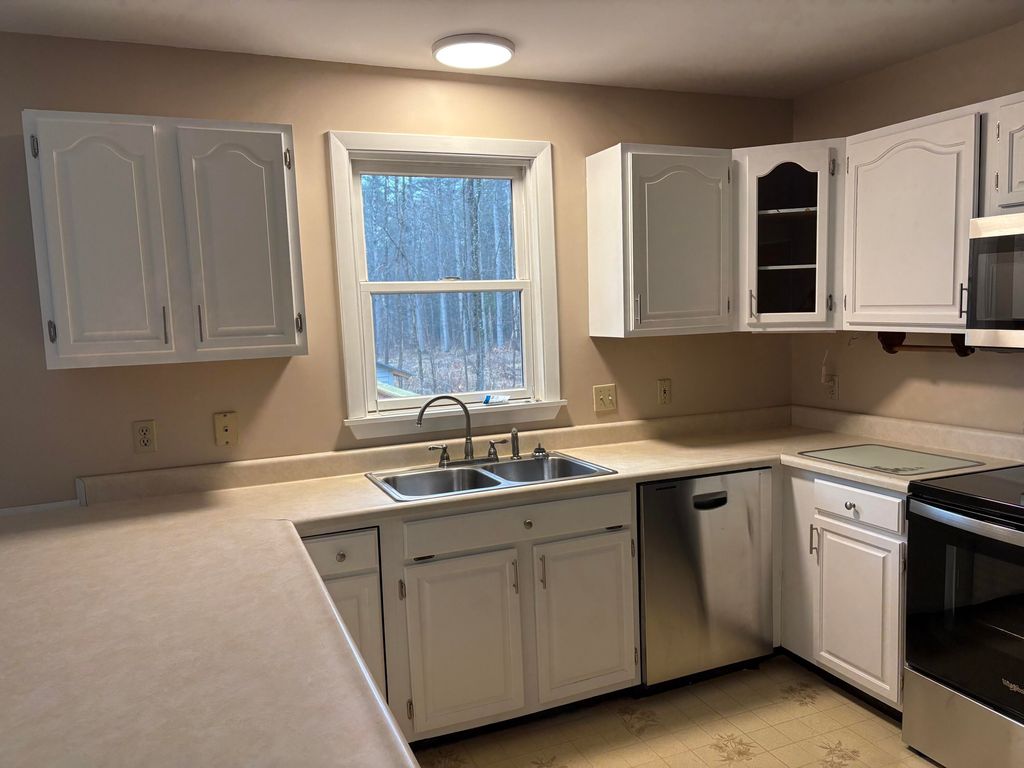 Photo of 50 Louise Avenue, Waterville, ME 04901 (MLS # 1656218)