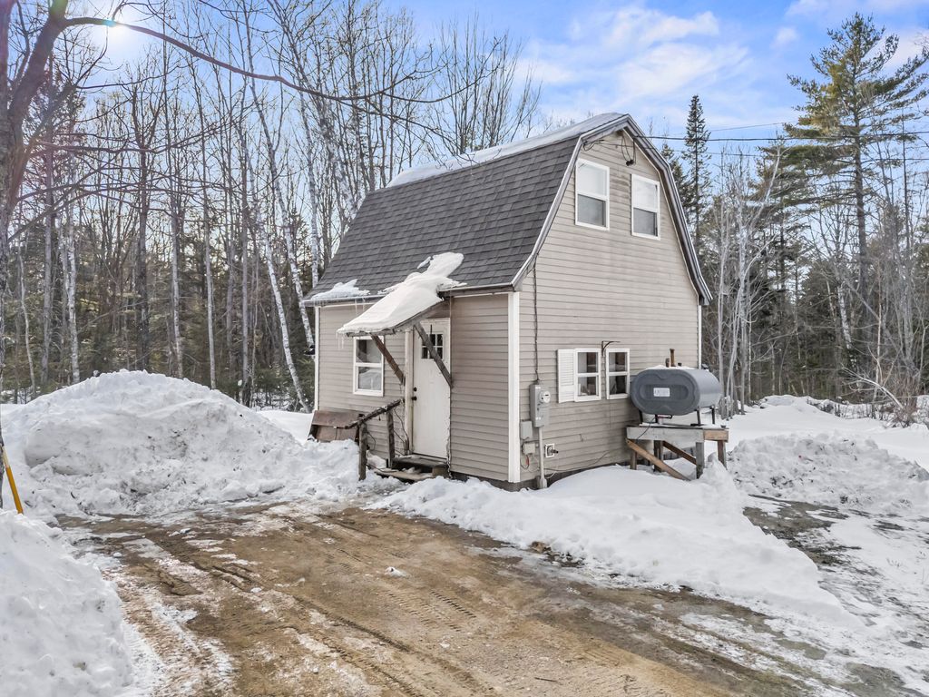 Photo of 514 Old County Road, Waldoboro, ME 04572 (MLS # 1651571)