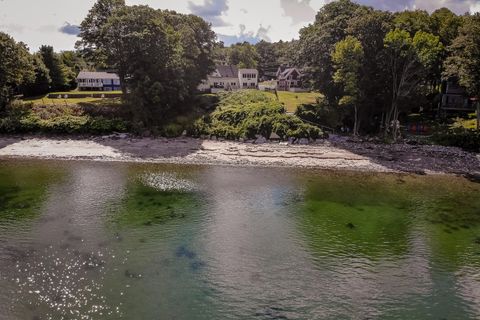 Photo of 4 Warrenton Street, Rockport, ME 04856 (MLS # 1641784)