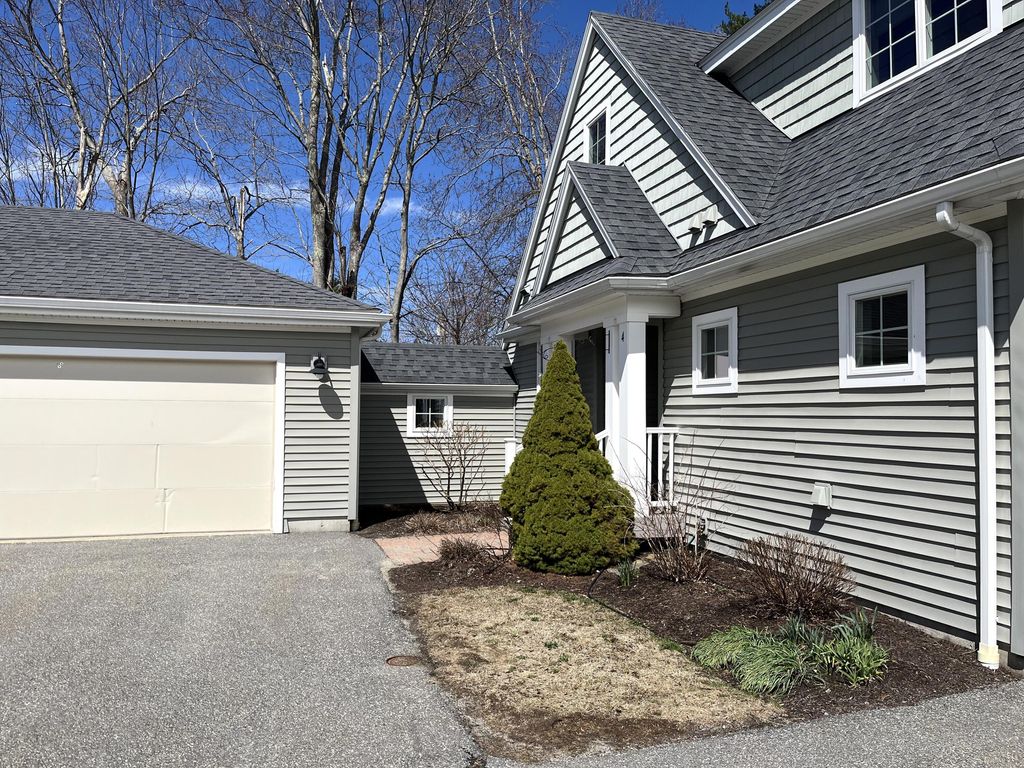 Photo of 4 Iris Way #50, Brunswick, ME 04011 (MLS # 1647187)