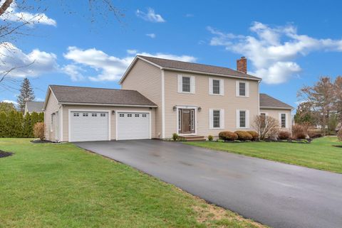 Photo of 27 Forest Park, Waterville, ME 04901 (MLS # 1658298)