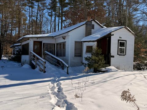 Photo of 19 Old Limerick Road, Hollis, ME 04042 (MLS # 1651882)