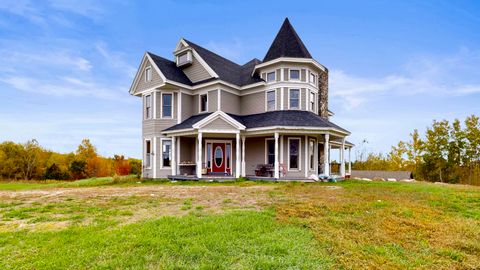 Photo of 403 E Hebron Road, Turner, ME 04282 (MLS # 1640777)
