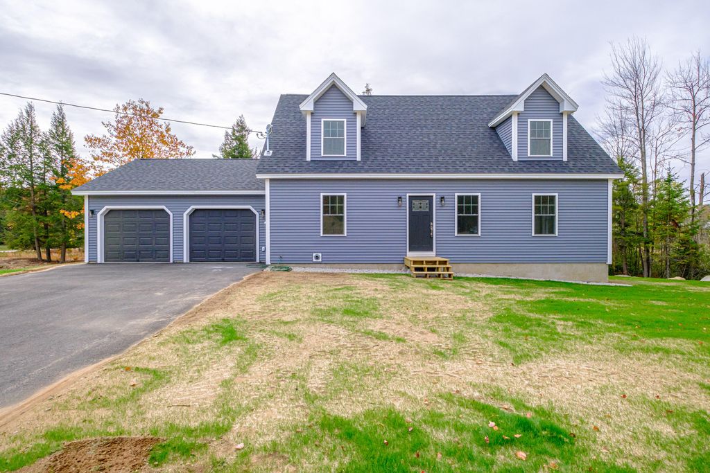 Photo of 11 Nishell Drive, Paris, ME 04281 (MLS # 1639748)