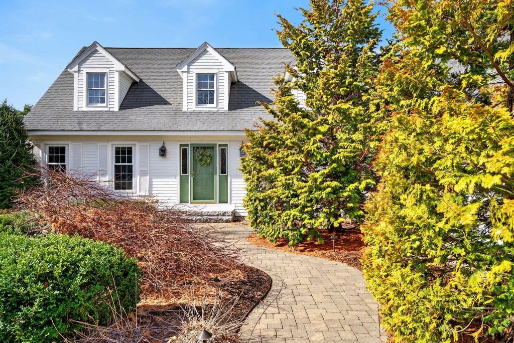 Photo of 15 Thunder Road, Saco, ME 04072 (MLS # 1658106)