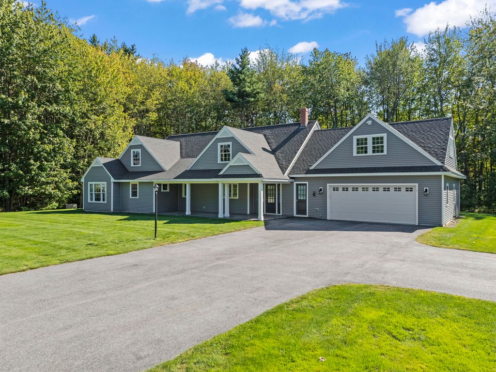 Photo of 1 Coralburst Lane, Scarborough, ME 04074 (MLS # 1655129)
