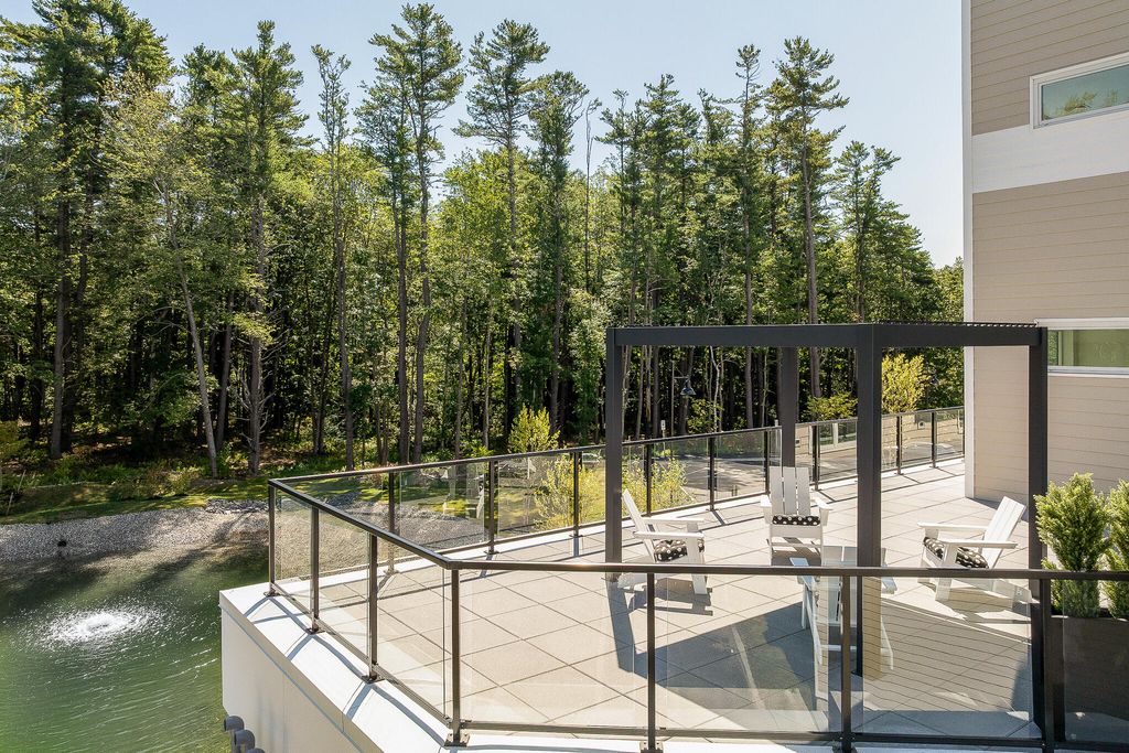 Photo of 267 US Route 1 #201, Falmouth, ME 04105 (MLS # 1652859)